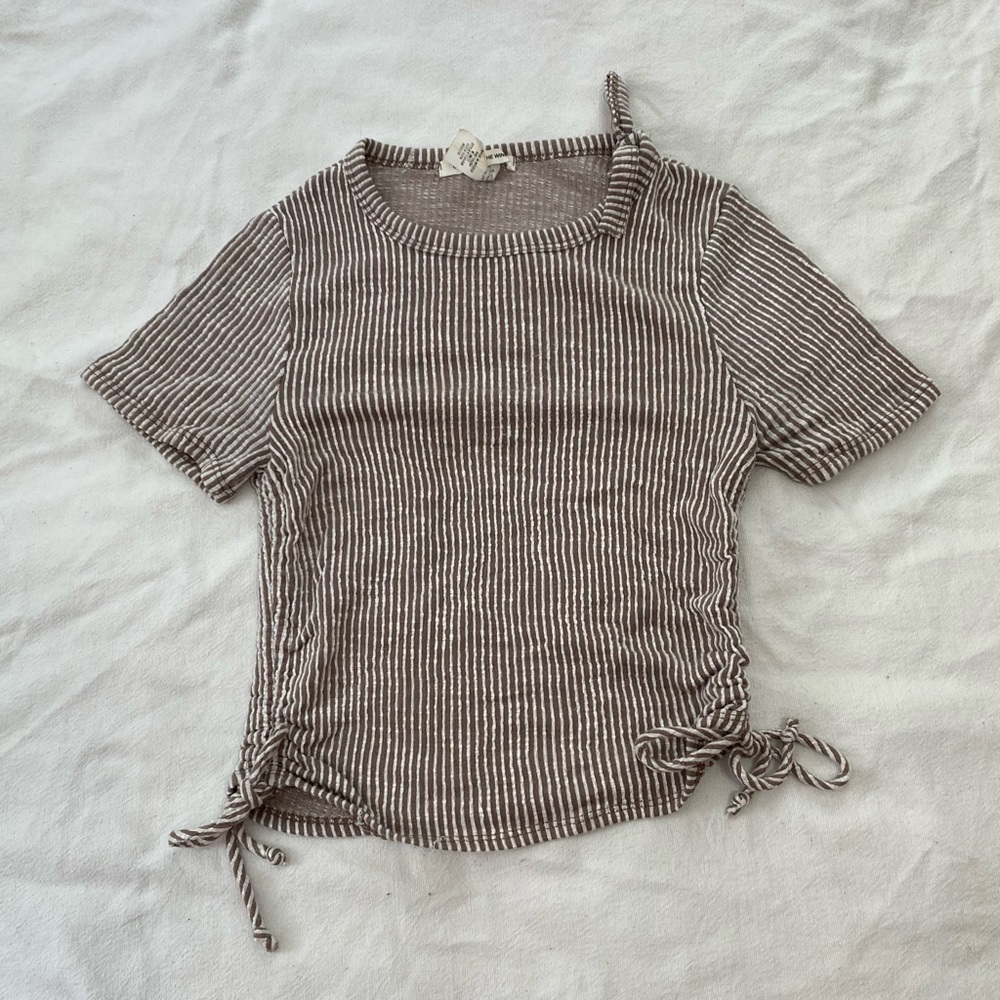 Brown & White stripped short sleeve shirt - Picture 2 of 5